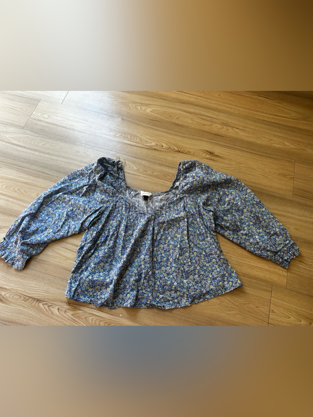 Universal Thread Blue Floral Ruffled Top